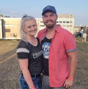 Meet your Posher, Skylar